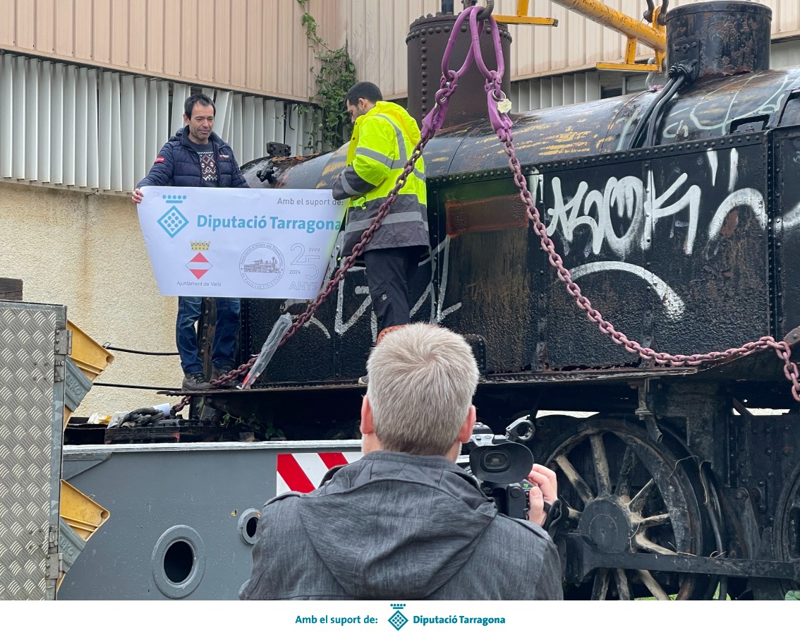 Traslado de la locomotora de vapor de Valls al Museo del Ferrocarril de Móra la Nova