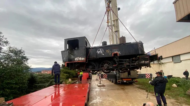 La mítica locomotora de vapor de Valls està a les portes d’entrar al taller